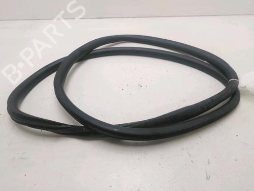 Used Rubber door seal Rubber door seal CITROËN C4 Picasso II 1.2 THP 130 (130 hp) 21548328 21548328