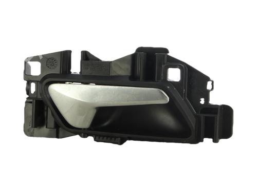 Used Front right interior door handle Front right interior door handle 38944615 38944615