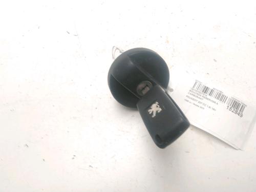 fuel-flap-peugeot-207-cc-wd_-16-16v-1508f3-2007-2008-2009-2010-2011-2012-2013-2014-2015-22186057 main image
