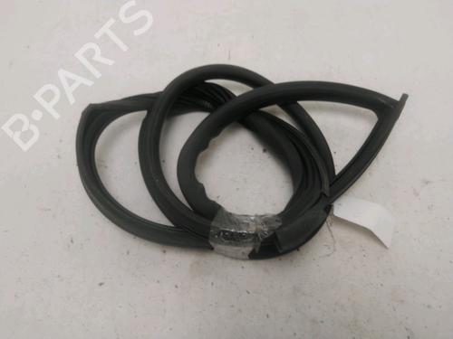 Used Rubber door seal MINI MINI (R50, R53) Cooper (116 hp) 29442600