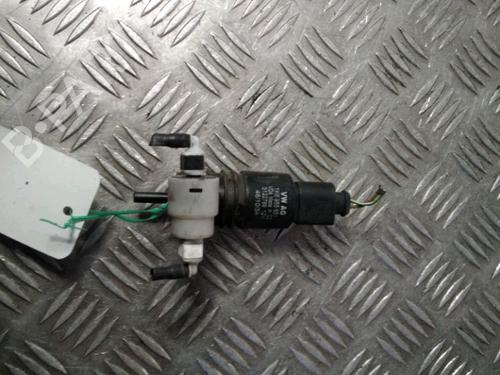 Used Washer pump VW GOLF PLUS V (5M1, 521) 2.0 TDI 16V (140 hp) 14904354