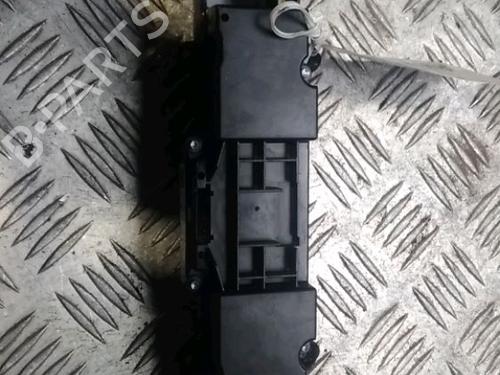 Used Warning switch Warning switch MERCEDES-BENZ SPRINTER 3-t Van (B906) 214 CDI (906.611, 906.613) (143 hp) 16084651 16084651