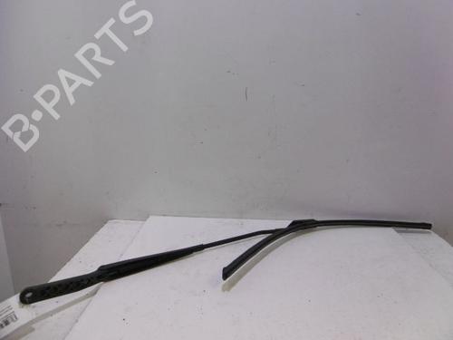 Used Front windshield wiper arm PEUGEOT 308 I (4A_, 4C_) 1.6 HDi (109 hp) 23181914