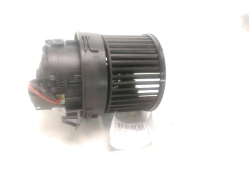 Used Heater blower motor Heater blower motor PEUGEOT 208 I (CA_, CC_) 1.6 VTi (120 hp) 28086773 28086773