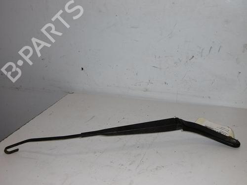 Used Front windshield wiper arm RENAULT MEGANE II (BM0/1_, CM0/1_) 1.5 dCi (BM0F, BM0T, BM2B, CM0F, CM0T) (82 hp) 15760169