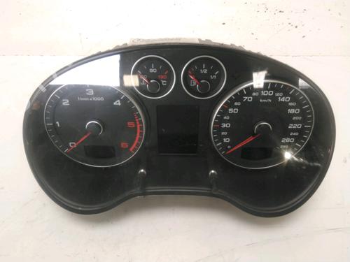 Kombinert Instrument AUDI A3 Sportback (8PA) 2.0 TDI 16V (140 hp) 29740402