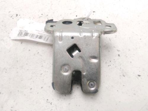 Used Tailgate lock AUDI A1 (8X1, 8XK) 1.2 TFSI (86 hp) 28685639