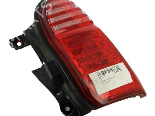 Fanale posteriore destro PEUGEOT 5008 (0U_, 0E_) 1.6 HDi (114 hp) 31576488