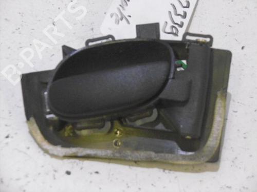 Used Front right interior door handle Front right interior door handle PEUGEOT 206 Hatchback (2A/C) [1998-2012] 15754496 15754496