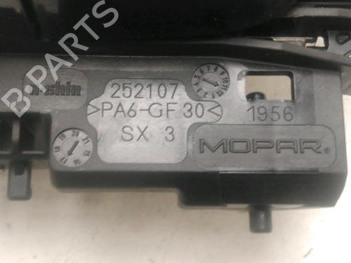 Used Rear left exterior door handle JEEP RENEGADE SUV (BU, B1, BV) 1.6 CRD (120 hp) 28526528