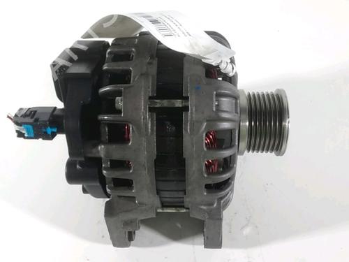 Used Alternator Alternator DACIA SANDERO II TCe 90 (B8M1, B8MA, B8AC) (90 hp) 21135990 21135990