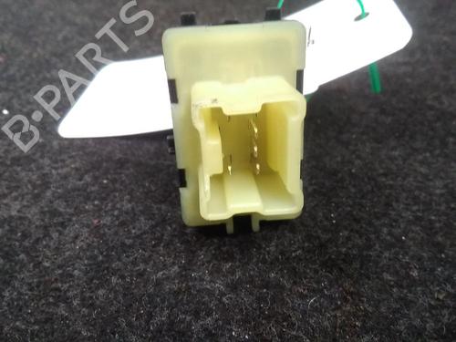 Used Left front window switch Left front window switch DACIA SANDERO II 1.5 dCi (90 hp) 15755992 15755992