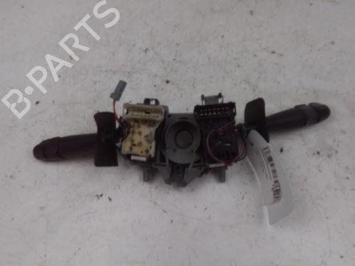 Used Steering column stalk RENAULT SCÉNIC I MPV (JA0/1_, FA0_) [1999-2010]  15752778