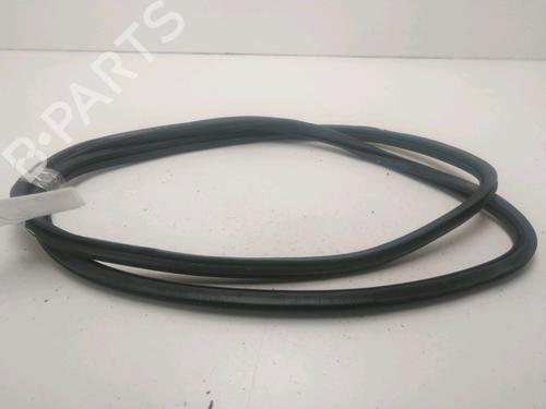 Used Rubber door seal VW TOURAN (1T3) 2.0 TDI (140 hp) 24882357