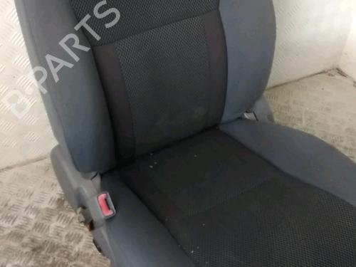 Sæde venstre fortil Sæde venstre fortil TOYOTA RAV 4 II (_A2_) 2.0 4WD (ACA21, ACA20) (150 hp) 36344459 36344459