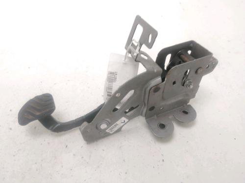 Used Break pedal RENAULT MEGANE IV Hatchback (B9A/M/N_) 1.5 dCi 110 (B9A3) (110 hp) 28331072
