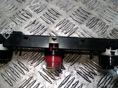 Used Warning switch Warning switch FIAT 500 (312_) 1.2 (312AXA1A) (69 hp) 15276954 15276954