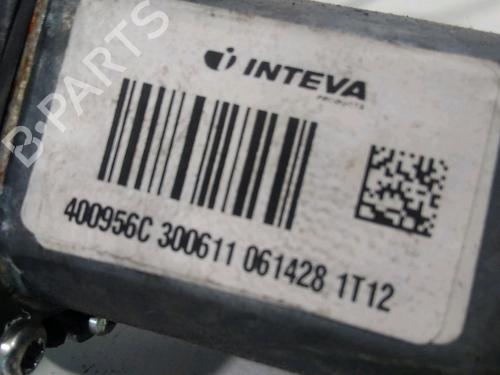 Rudehejsemekanisme Højre foran RENAULT TWINGO II (CN0_) 1.2 16V (CN04, CN0B) (75 hp) 28331203