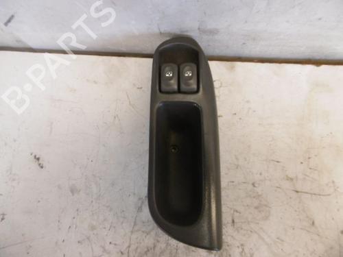 Used Left front window switch Left front window switch RENAULT SCÉNIC I MPV (JA0/1_, FA0_) [1999-2010] 15755807 15755807