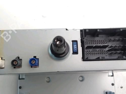 Used Radio Radio 37004245 37004245