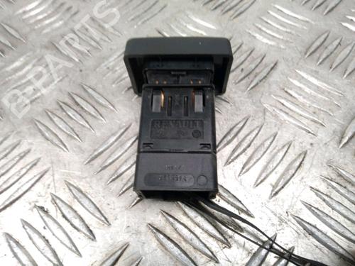 Used Warning switch DACIA LOGAN MCV (KS_) 1.5 dCi (KS0W) (86 hp) 17784171