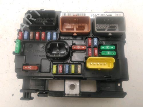 Used Fuse box Fuse box CITROËN C3 II (SC_) 1.0 VTi 68 (68 hp) 26311197 26311197