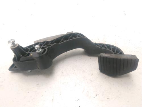 Used Clutch pedal PEUGEOT 208 I (CA_, CC_) 1.6 HDi (92 hp) 22693871