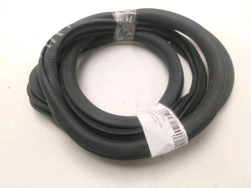 Used Rubber door seal Rubber door seal PEUGEOT 3008 I MPV (0U_) 1.6 HDi (109 hp) 36486282 36486282