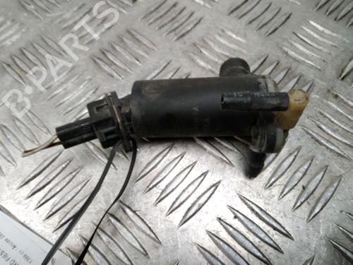 Used Washer pump FORD FIESTA V (JH_, JD_) 1.4 TDCi (68 hp) 14904544