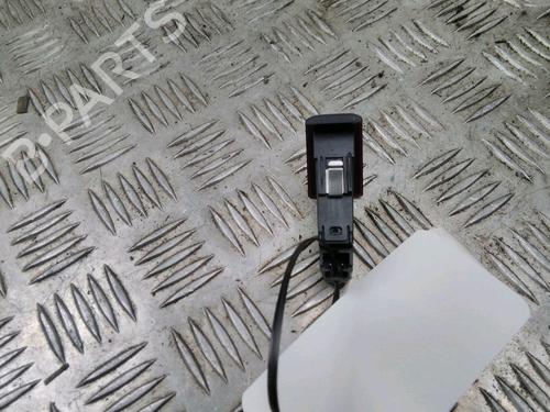 Used Warning switch Warning switch FORD MONDEO V Hatchback (CE) 2.0 TDCi (150 hp) 11712898 11712898