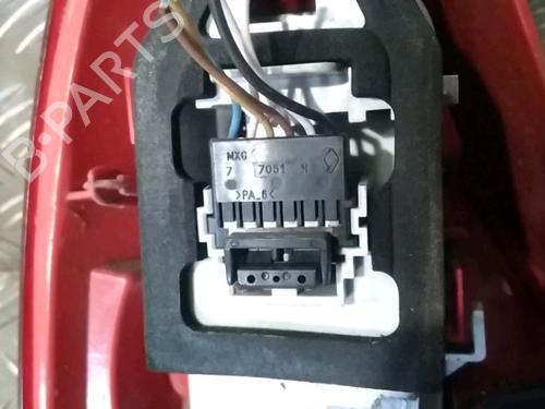 Used Right taillight RENAULT CLIO II (BB_, CB_) 1.4 16V (B/CB0P, BB13) (98 hp) 13083441