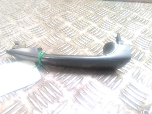 Used Front left exterior door handle BMW 3 (E46) 320 i (170 hp) 16041098