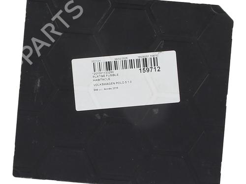 Used Fuse box Fuse box 32740495 32740495