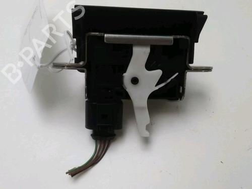 Used Tailgate lock SEAT IBIZA IV (6J5, 6P1) 1.6 TDI (105 hp) 17558039