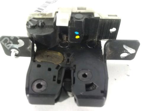 Used Tailgate lock RENAULT CLIO III (BR0/1, CR0/1) 1.5 dCi (BR17, CR17) (86 hp) 21672883