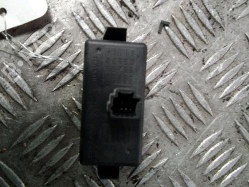 Used Warning switch Warning switch 15750682 15750682