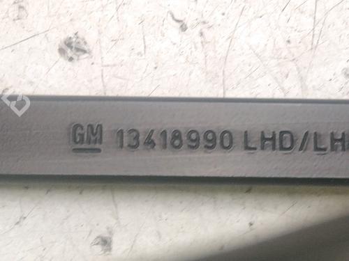 Used Front windshield wiper arm OPEL ASTRA K Sports Tourer (B16) 1.6 CDTi (35) (110 hp) 28685653