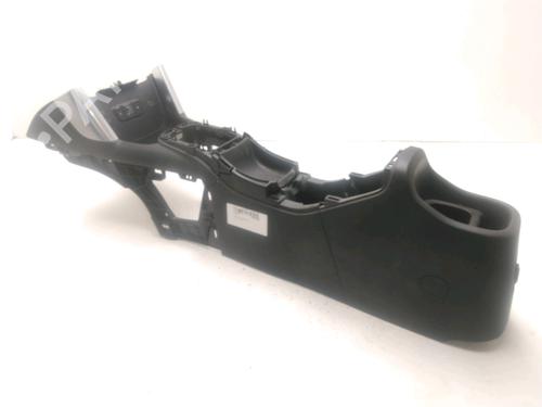 Used Middle console Middle console CITROËN C3 AIRCROSS II (2R_, 2C_) 1.2 PureTech 110 (2RHNZB, 2RHNZW, 2RHNPX, 2RHNPJ) (110 hp) 28594170 28594170