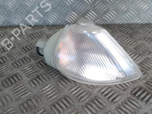Used Right front indicator RENAULT LAGUNA I (B56_, 556_) 2.0 16V (B56D, B56M) (139 hp) 23647605