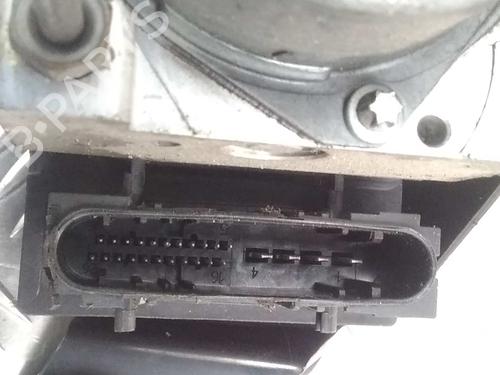 Used ABS pump RENAULT SCÉNIC II (JM0/1_) [2003-2010]  15750304