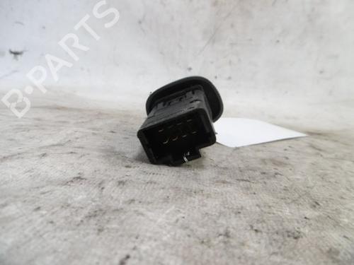 Used Warning switch RENAULT CLIO II (BB_, CB_) [1998-2016]  23180586