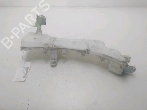 Used Windscreen washer tank PEUGEOT 5008 II (MC_, MJ_, MR_, M4_) 1.5 BlueHDi 130 (MCYHZJ, MCYHZR, MCYHZX) (131 hp) 27395002