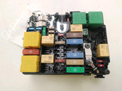Used Fuse box Fuse box CITROËN C3 AIRCROSS II (2R_, 2C_) 1.2 PureTech 110 (2RHNZB, 2RHNZW, 2RHNPX, 2RHNPJ) (110 hp) 21499036 21499036
