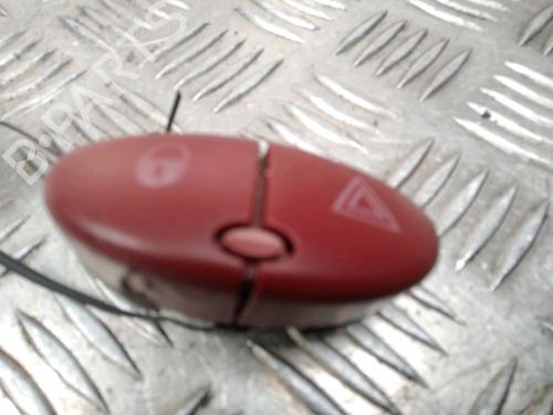 Used Warning switch CITROËN XSARA PICASSO (N68) 1.6 HDi (109 hp) 13079311