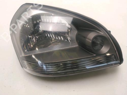 Used Right headlight HYUNDAI TUCSON (JM) 2.0 CRDi All-wheel Drive (150 hp) 21947591