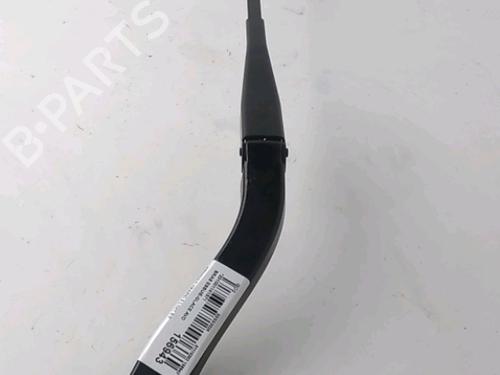 Used Front windshield wiper arm Front windshield wiper arm RENAULT TRAFIC III Van (FG_) 2.0 dCi 130 (FGMY) (131 hp) 33249477 33249477