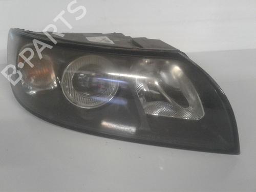 Right headlight VOLVO S40 II (544) | BP15758205C29