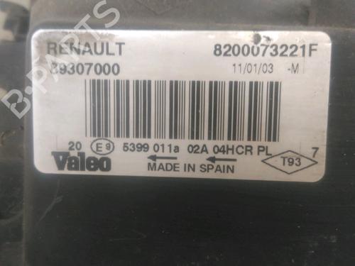 Used Right headlight RENAULT MEGANE II (BM0/1_, CM0/1_) 1.9 dCi (BM0G, CM0G) (120 hp) 28310070