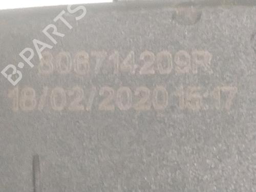 hjre-bagtil-invendig-handtag-renault-clio-v-b7_-2019-28445894 main image