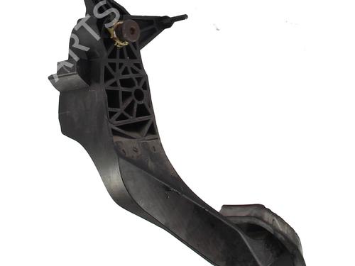 Pédale d'embrayage PEUGEOT 3008 I MPV (0U_) 1.6 HDi (114 hp) 30980297